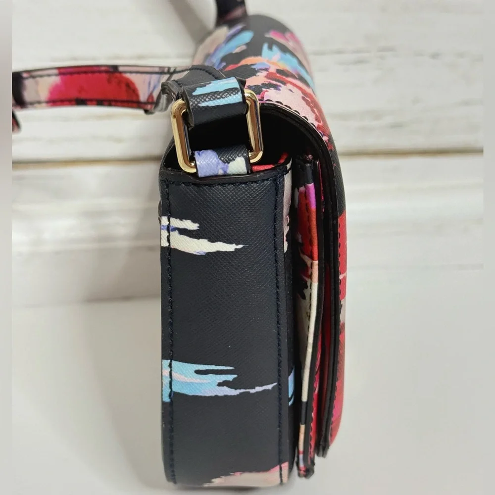 Kate Spade New York Floral Crossbody Bag WKRU4141